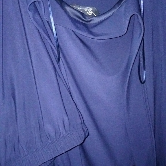 Blouse - Picture 8 of 8